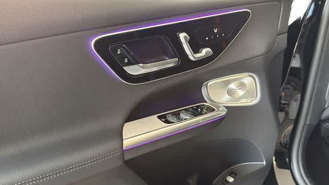 Thumbnail: 2025 Mercedes-Benz GLC - 22