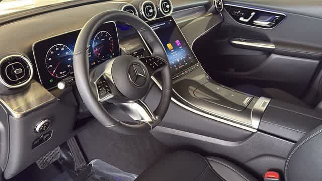 Thumbnail: 2025 Mercedes-Benz GLC - 8