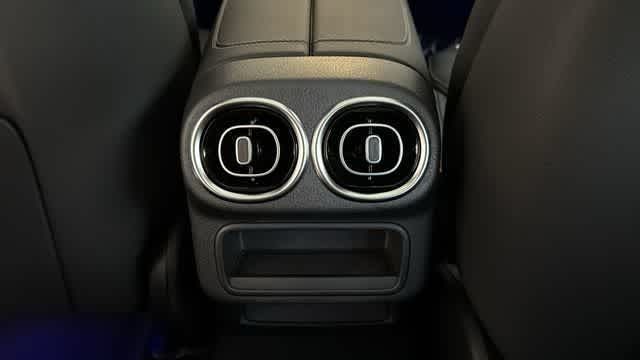 Thumbnail: 2026 Mercedes-Benz GLC - 32