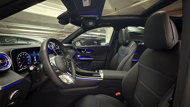 Thumbnail: 2023 Mercedes-Benz GLC - 10