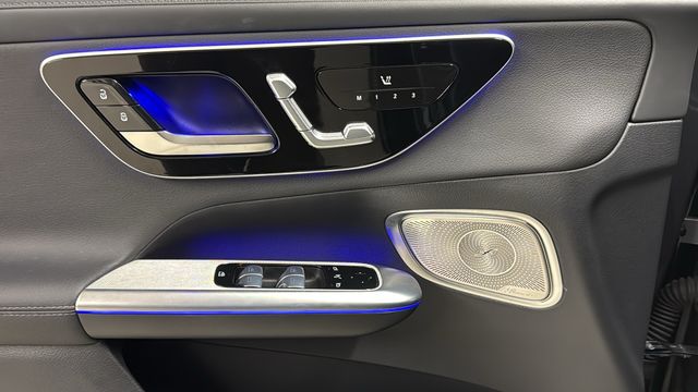 Thumbnail: 2023 Mercedes-Benz GLC - 24