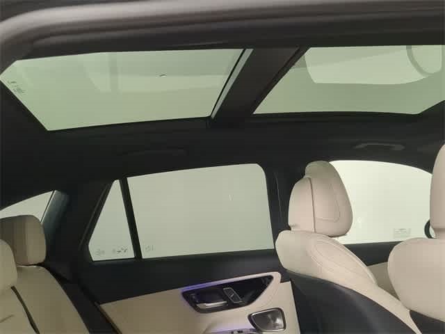 Thumbnail: 2026 Mercedes-Benz GLC - 30