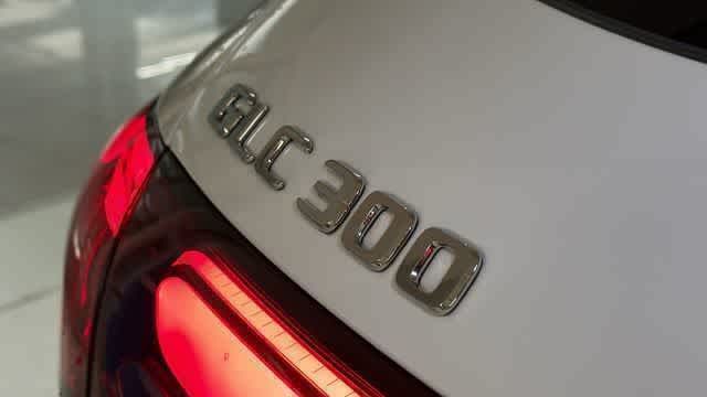 Thumbnail: 2026 Mercedes-Benz GLC - 4