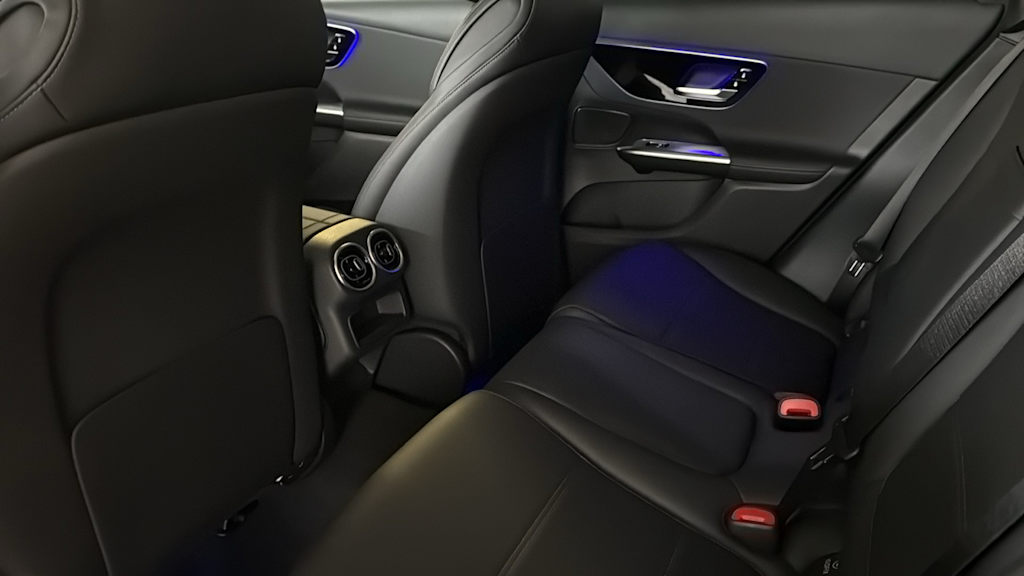 Thumbnail: 2026 Mercedes-Benz GLC - 30