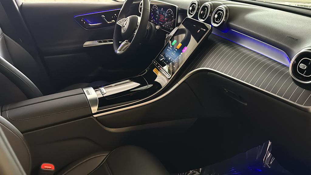 Thumbnail: 2026 Mercedes-Benz GLC - 9