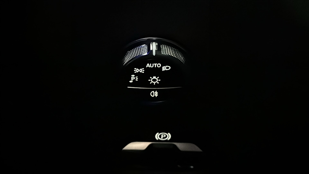 Thumbnail: 2026 Mercedes-Benz GLC - 24