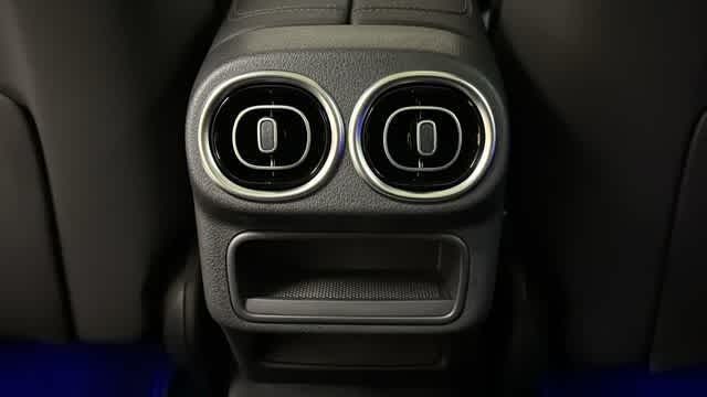Thumbnail: 2026 Mercedes-Benz GLC - 31