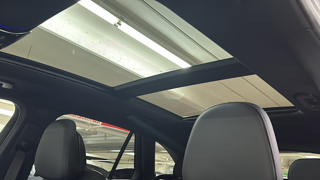 Thumbnail: 2026 Mercedes-Benz GLC - 30