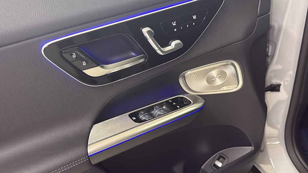 Thumbnail: 2026 Mercedes-Benz GLC - 24