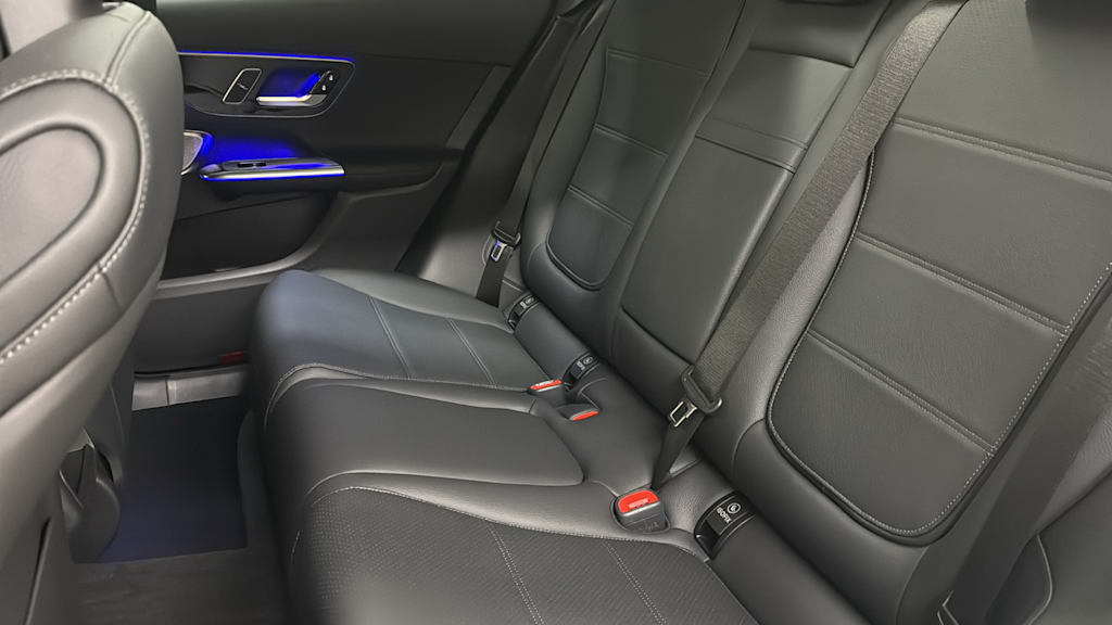 Thumbnail: 2026 Mercedes-Benz GLC - 33