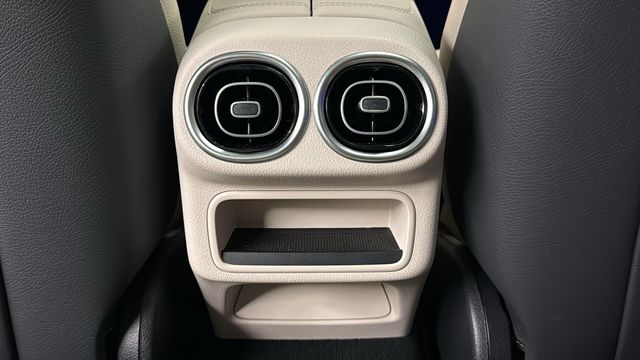Thumbnail: 2026 Mercedes-Benz GLC - 32