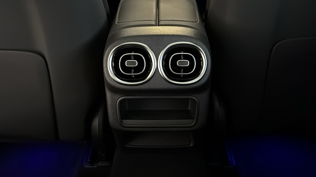 Thumbnail: 2025 Mercedes-Benz GLC - 30