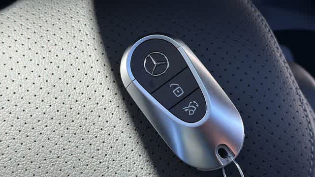 Thumbnail: 2026 Mercedes-Benz GLC - 20