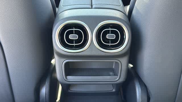 Thumbnail: 2026 Mercedes-Benz GLC - 32