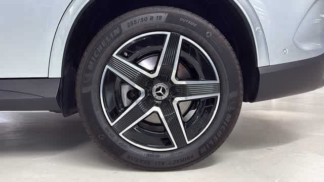 Thumbnail: 2026 Mercedes-Benz GLC - 8
