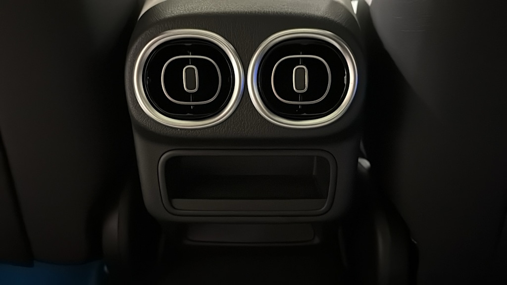 Thumbnail: 2026 Mercedes-Benz GLC - 32