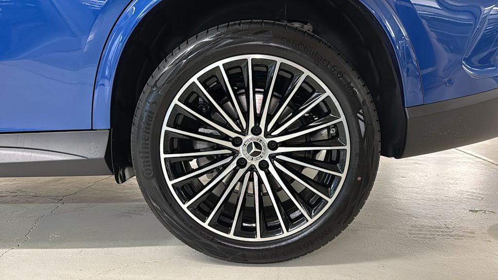 Thumbnail: 2026 Mercedes-Benz GLC - 8