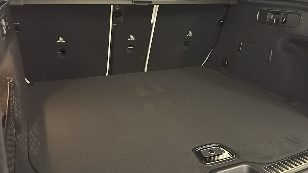 Thumbnail: 2026 Mercedes-Benz GLC - 35