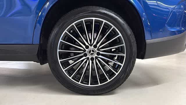 Thumbnail: 2026 Mercedes-Benz GLC - 8