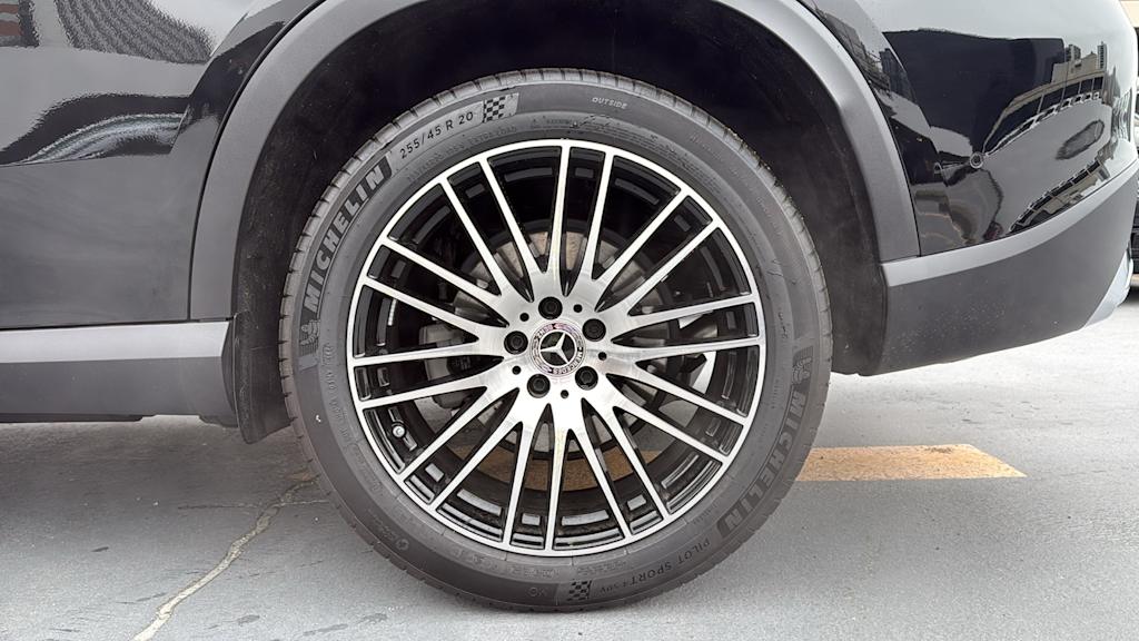 Thumbnail: 2025 Mercedes-Benz GLC - 22