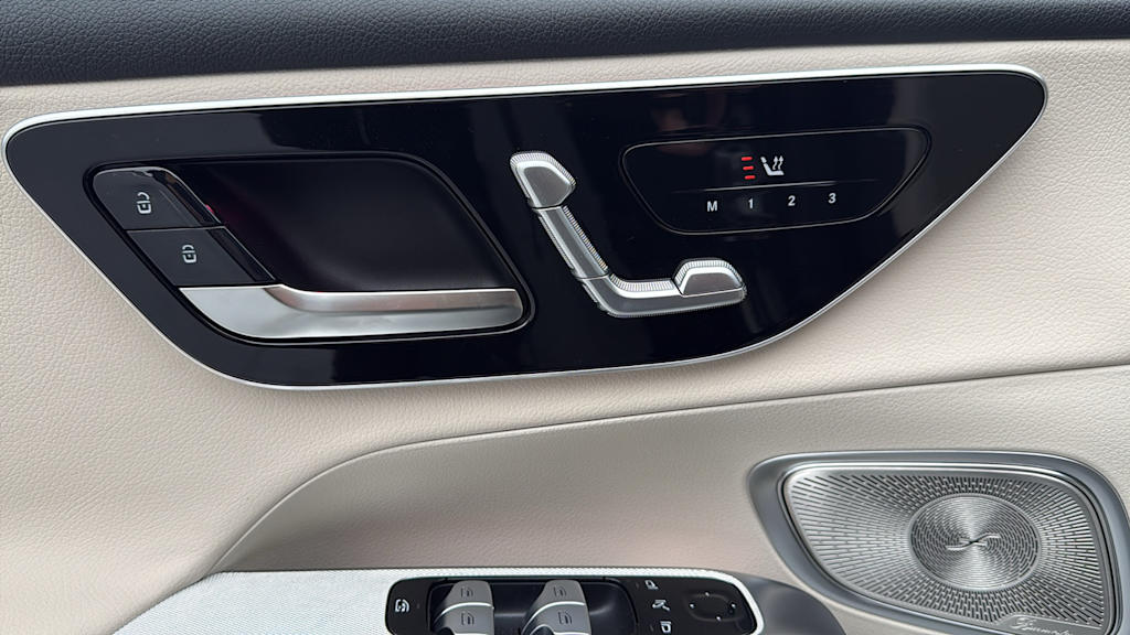 Thumbnail: 2025 Mercedes-Benz GLC - 25