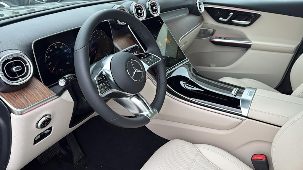 Thumbnail: 2025 Mercedes-Benz GLC - 13