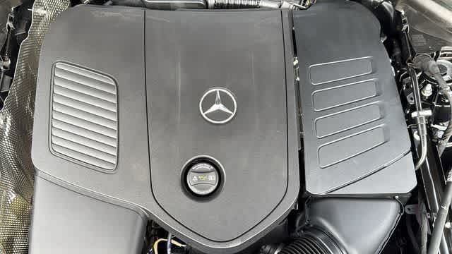 Thumbnail: 2026 Mercedes-Benz GLC - 9