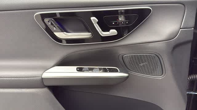 Thumbnail: 2026 Mercedes-Benz GLC - 23