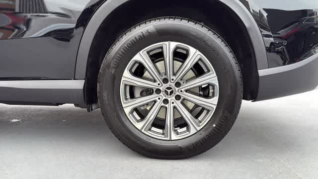 Thumbnail: 2026 Mercedes-Benz GLC - 8