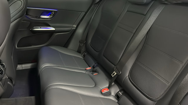 Thumbnail: 2026 Mercedes-Benz GLC - 33