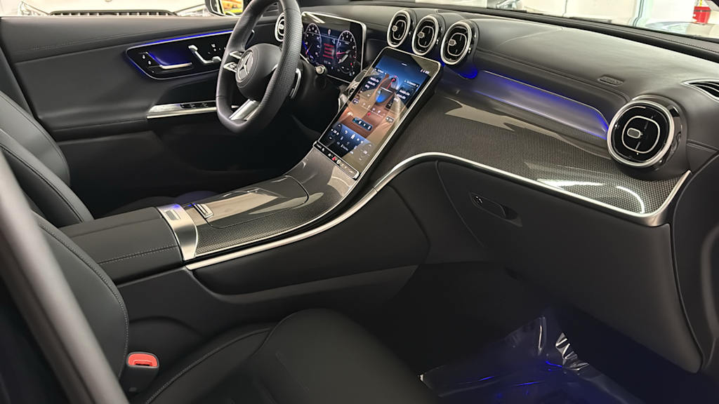 Thumbnail: 2026 Mercedes-Benz GLC - 15