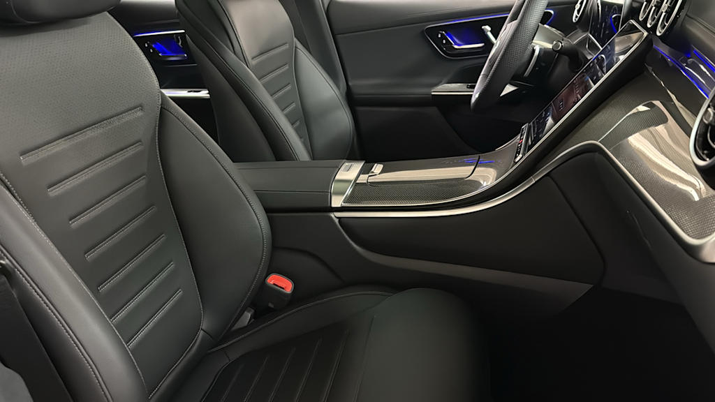 Thumbnail: 2026 Mercedes-Benz GLC - 38