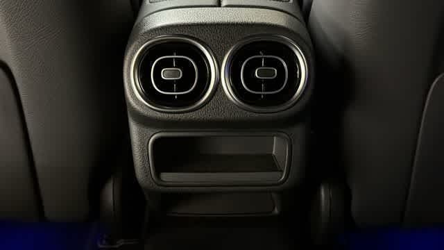 Thumbnail: 2026 Mercedes-Benz GLC - 29