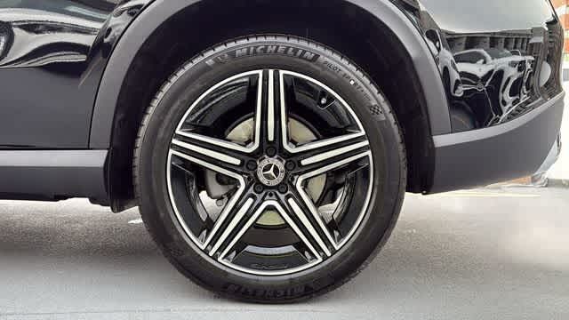 Thumbnail: 2026 Mercedes-Benz GLC - 18