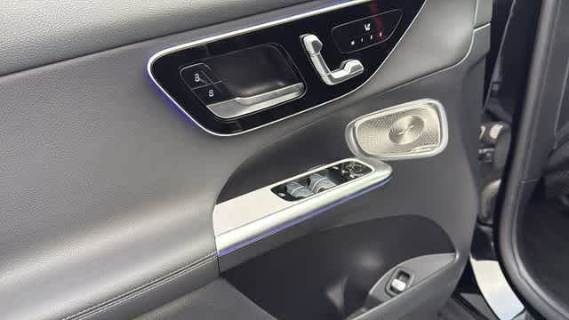 Thumbnail: 2026 Mercedes-Benz GLC - 20