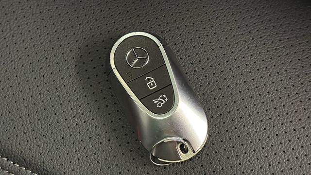 Thumbnail: 2026 Mercedes-Benz GLC - 35