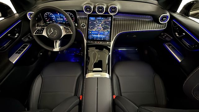 Thumbnail: 2026 Mercedes-Benz GLC - 10