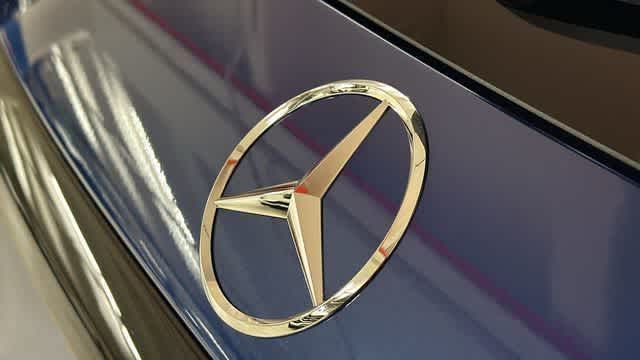 Thumbnail: 2026 Mercedes-Benz GLC - 18