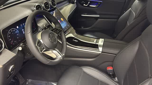 Thumbnail: 2026 Mercedes-Benz GLC - 30