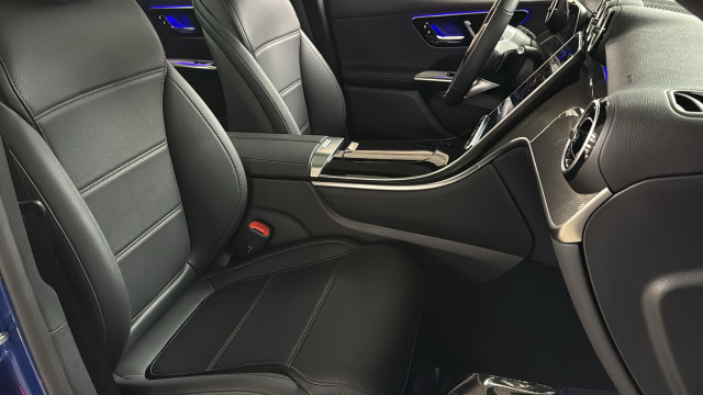 Thumbnail: 2026 Mercedes-Benz GLC - 11