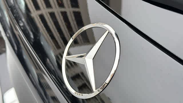 Thumbnail: 2026 Mercedes-Benz GLC - 8