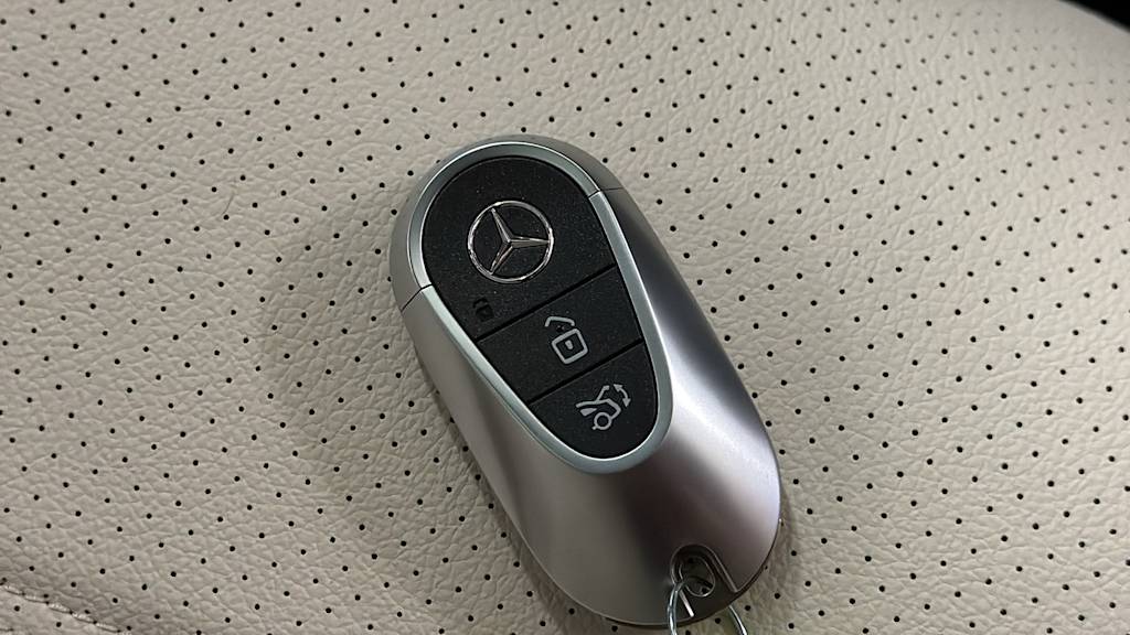 Thumbnail: 2026 Mercedes-Benz GLC - 40