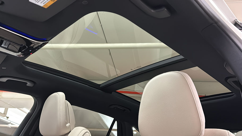 Thumbnail: 2026 Mercedes-Benz GLC - 33