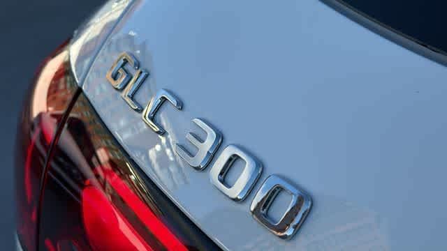Thumbnail: 2026 Mercedes-Benz GLC - 7