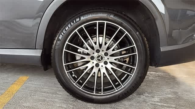 Thumbnail: 2025 Mercedes-Benz GLC - 8