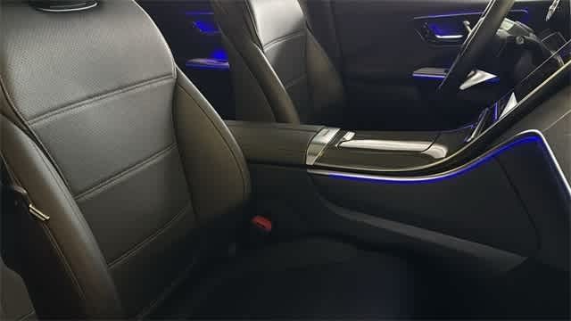 Thumbnail: 2025 Mercedes-Benz GLC - 33