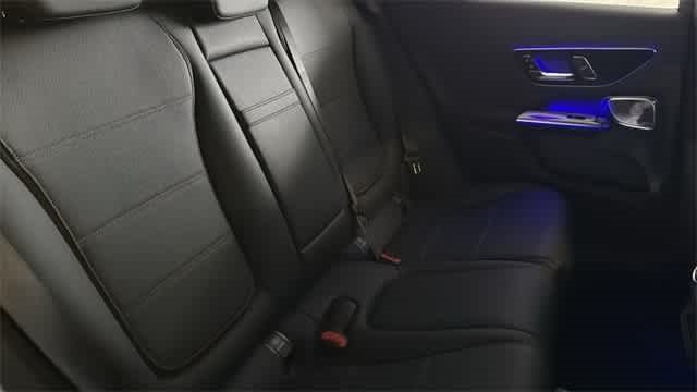 Thumbnail: 2025 Mercedes-Benz GLC - 32