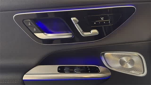 Thumbnail: 2025 Mercedes-Benz GLC - 24