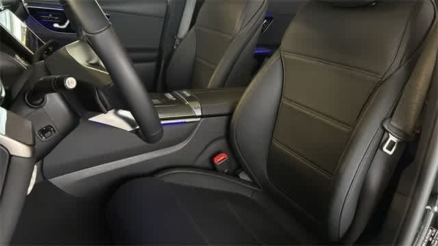 Thumbnail: 2025 Mercedes-Benz GLC - 11