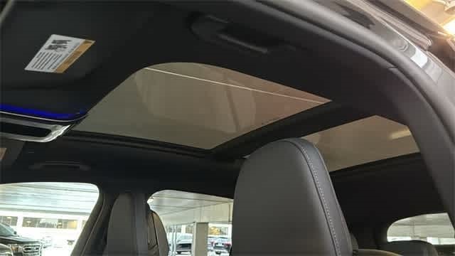 Thumbnail: 2025 Mercedes-Benz GLC - 26